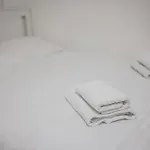 Flat Near Castle Stylish & Prime Location 8