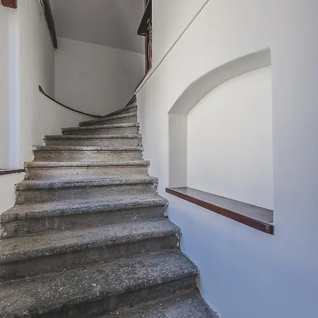 Flat Near Castle Stylish & Prime Location 8 Praga