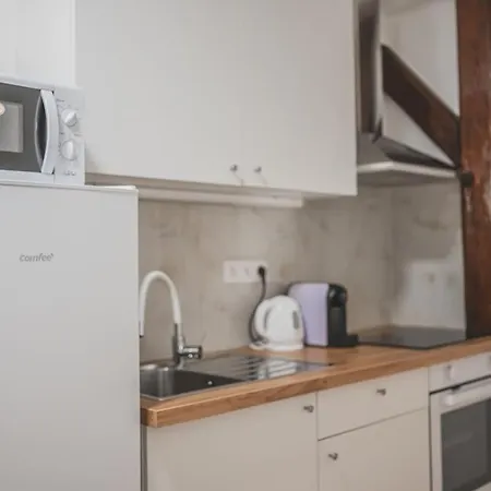 Flat Near Castle Stylish & Prime Location 8 Lägenhet Prag