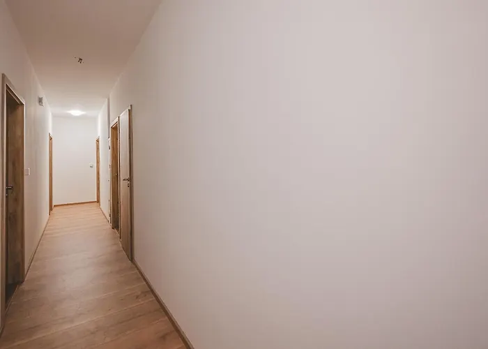 Διαμέρισμα Flat Near Castle Stylish & Prime Location 8 Πράγα