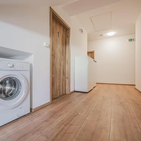 Flat Near Castle Stylish & Prime Location 8 * Prag
